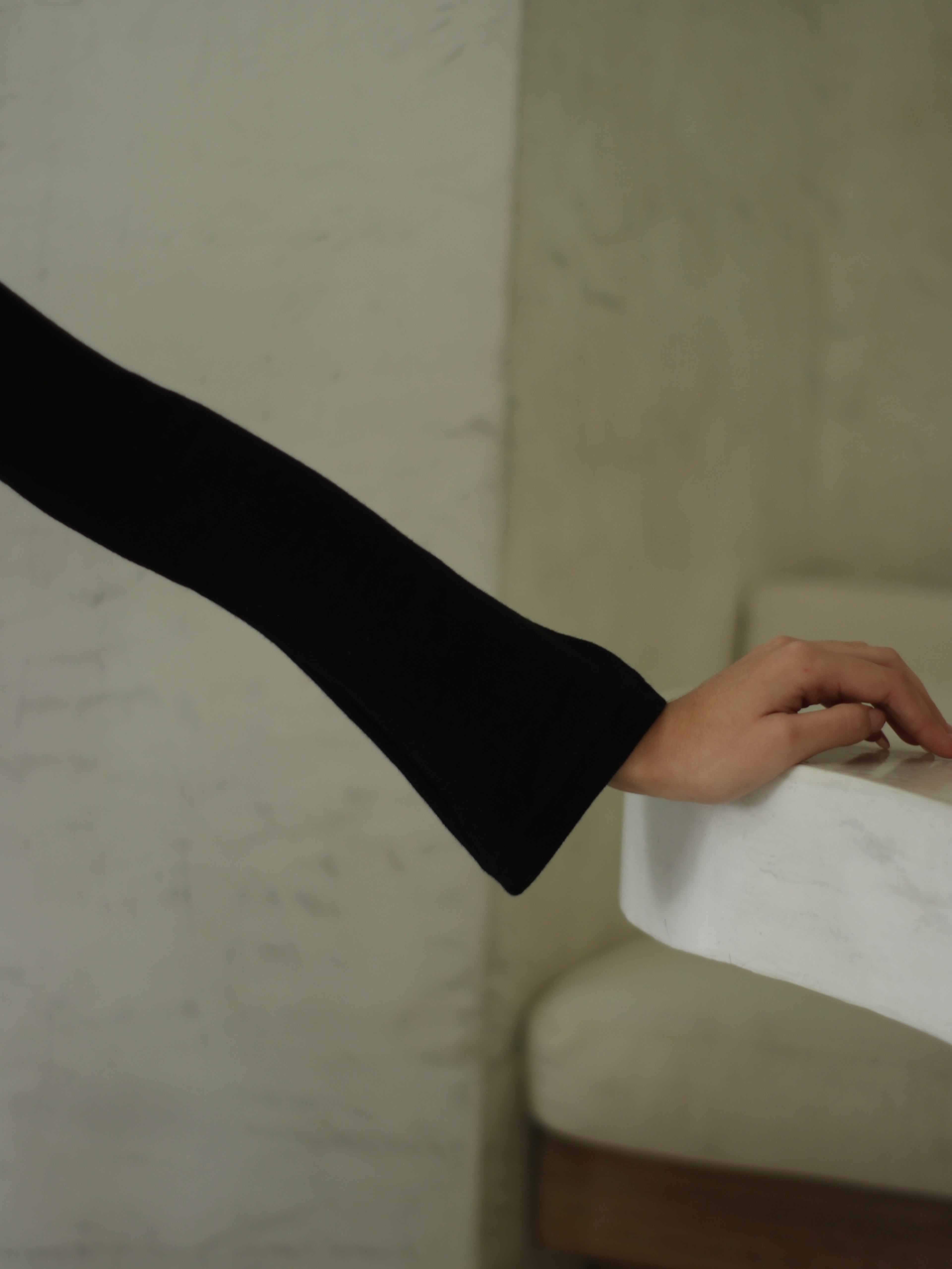 Polo Acampanado - Black