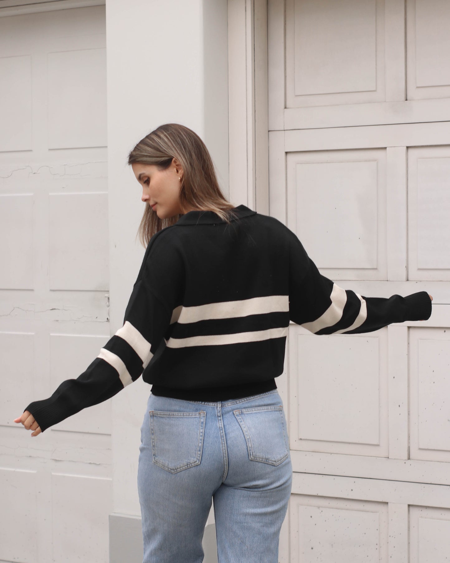 Chompa Lucrecia - Black