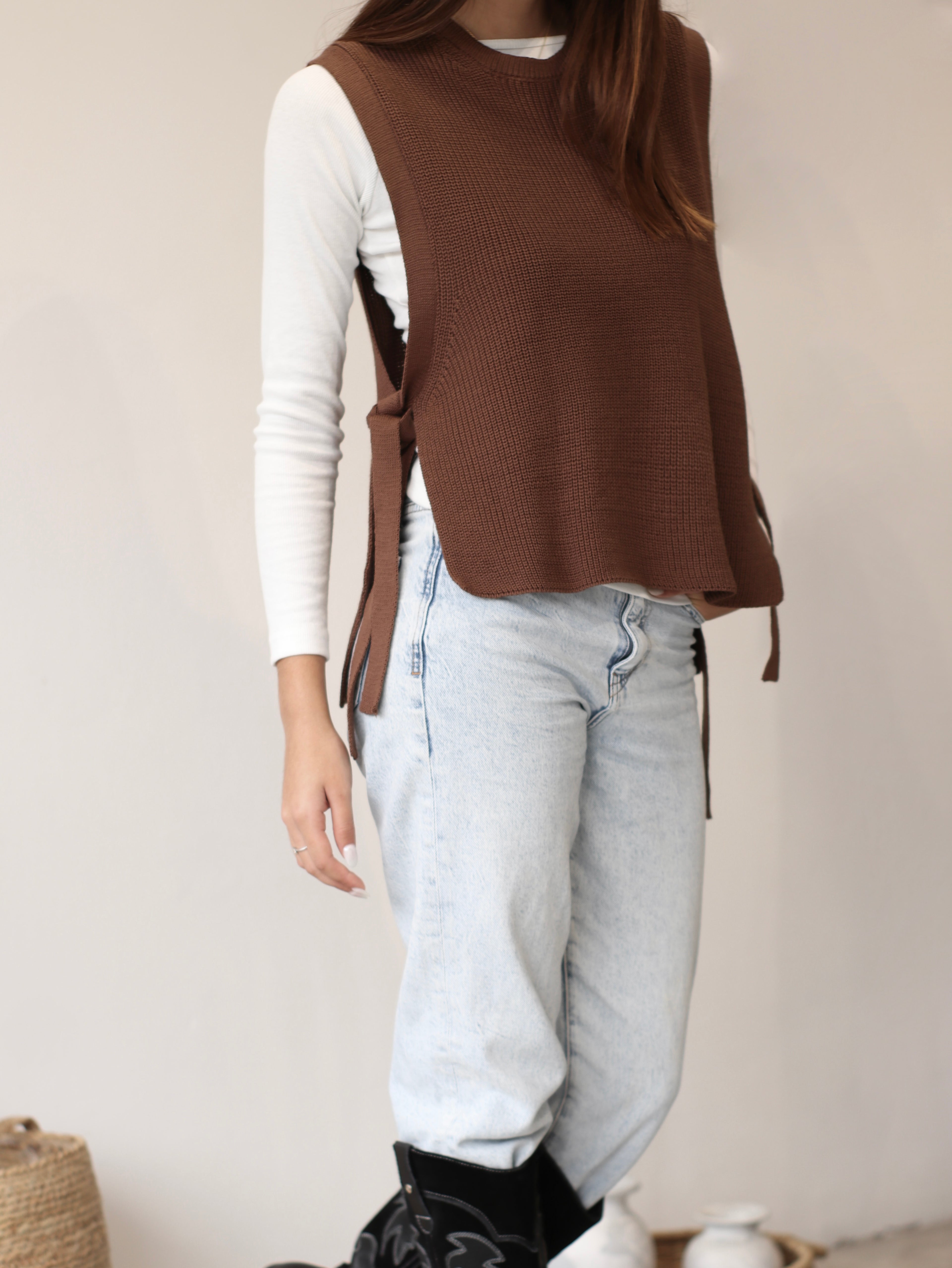 Chaleco Minimal - Chocolate