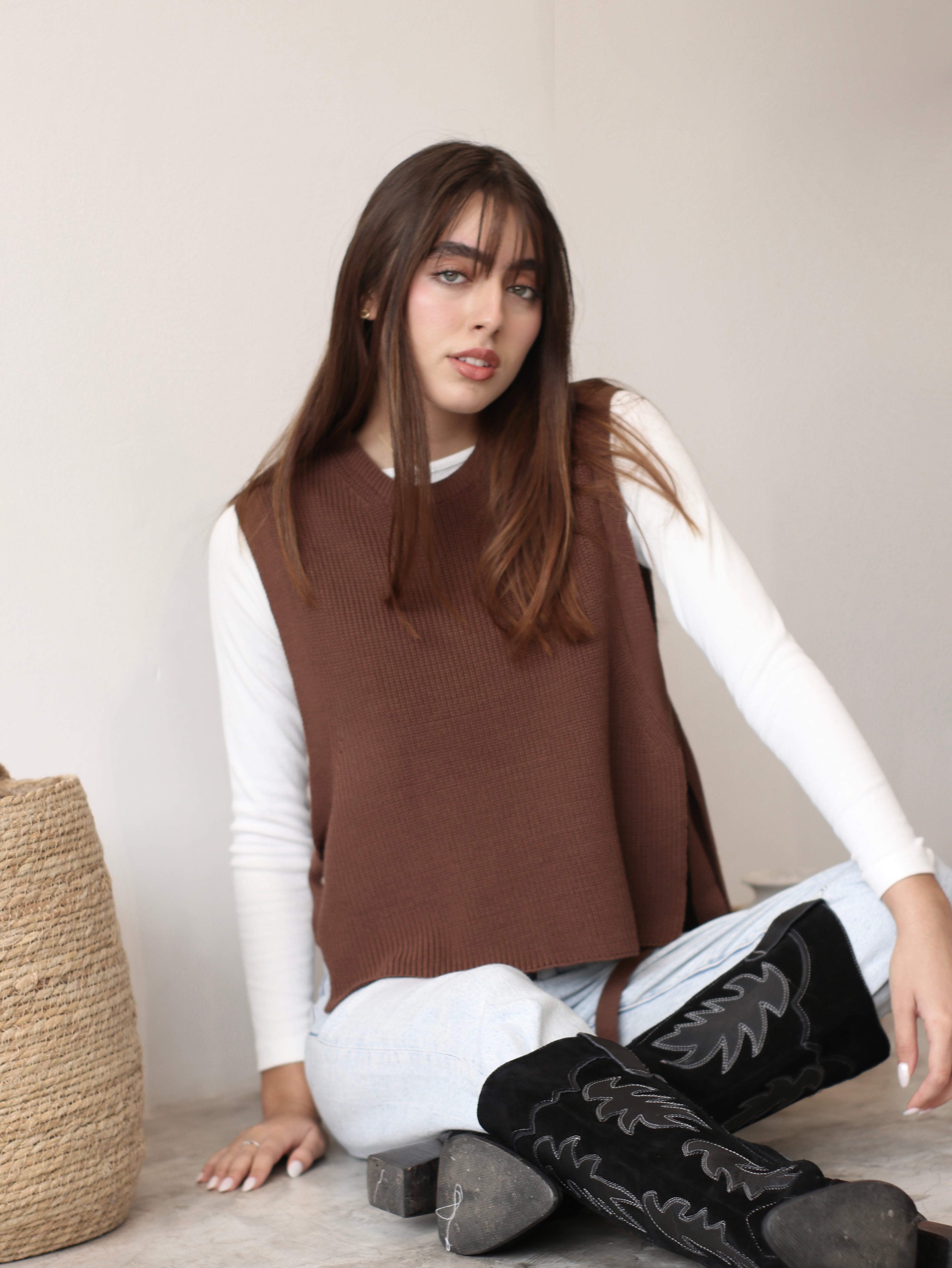 Chaleco Minimal - Chocolate