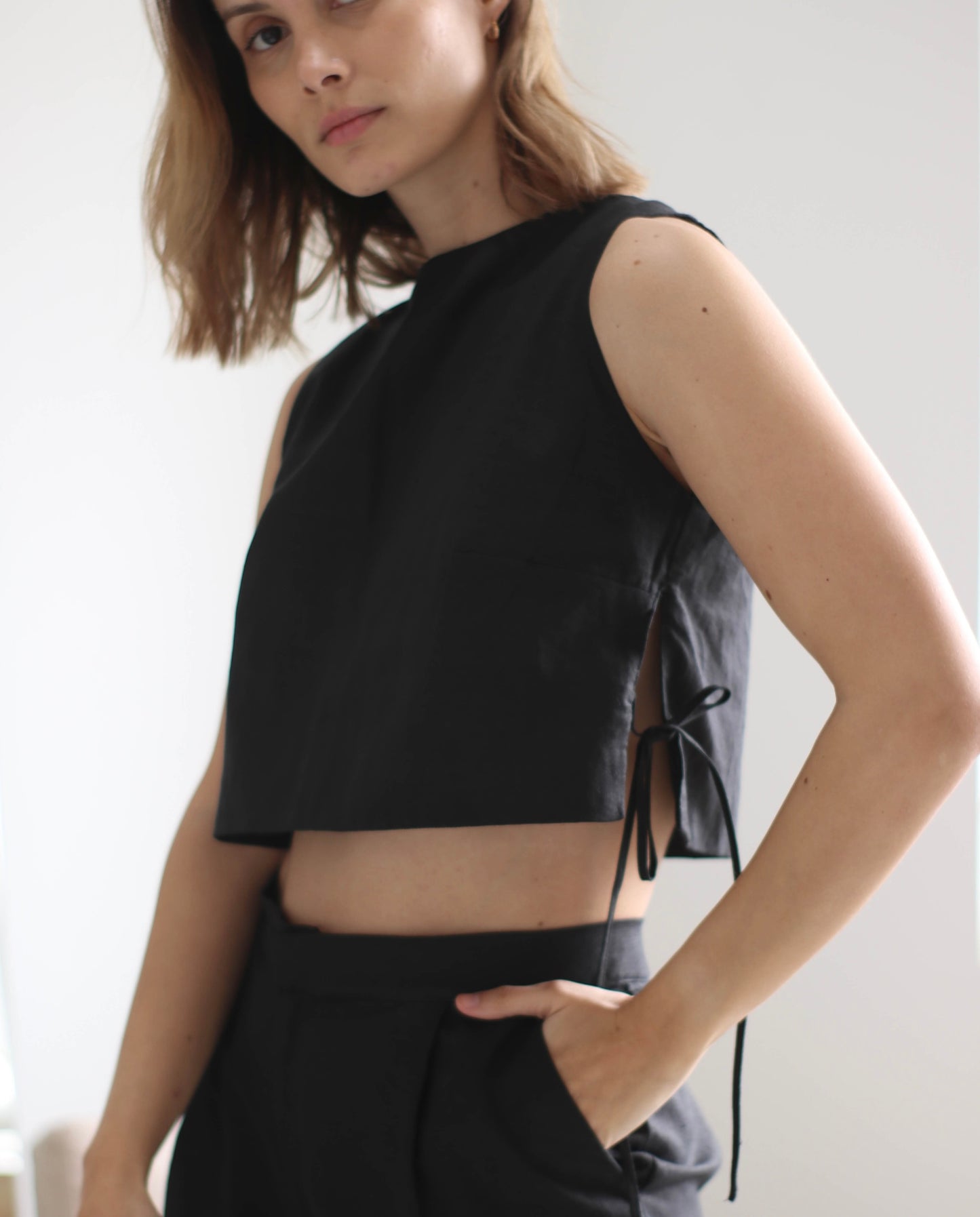 Blusa Romina Lino - Black