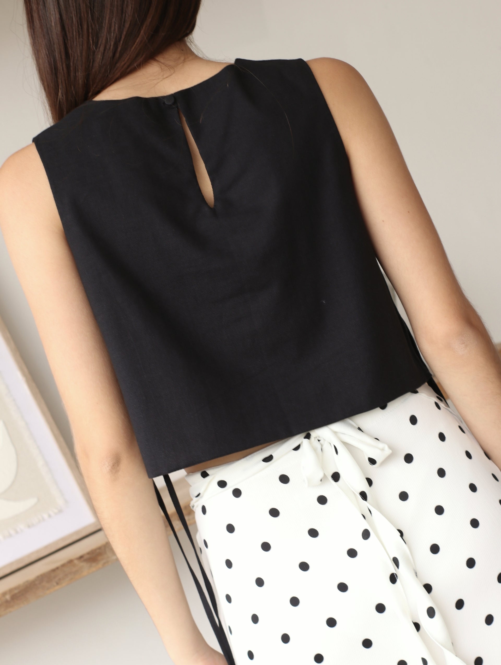 Blusa Romina de Lino Negra