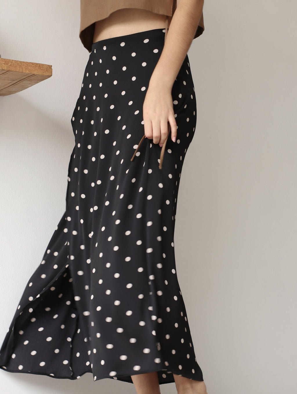 Falda Envolvente - Lunares Negros