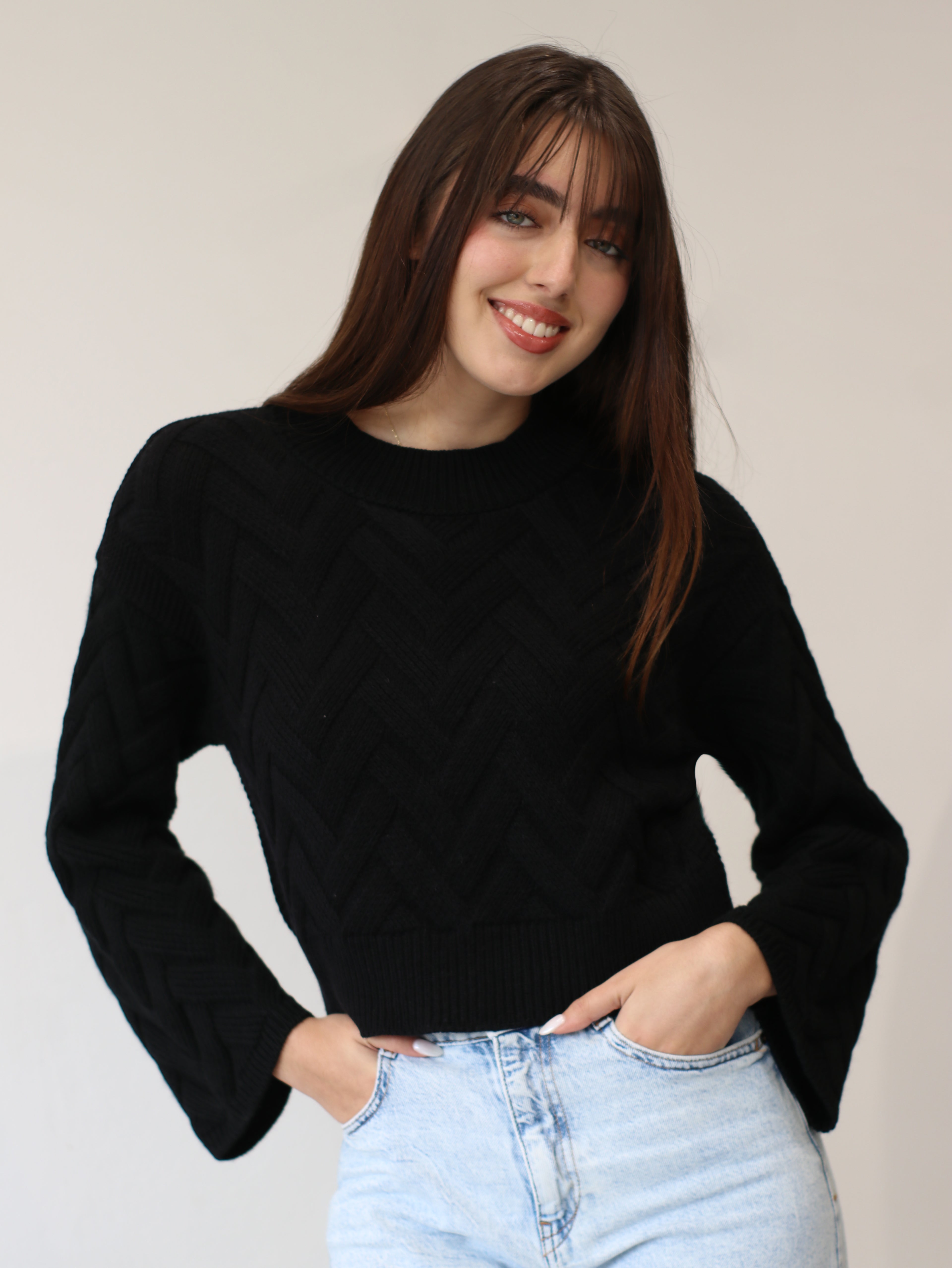 Chompa Acampanada - Black